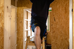 Elektriker bei der Arbeit